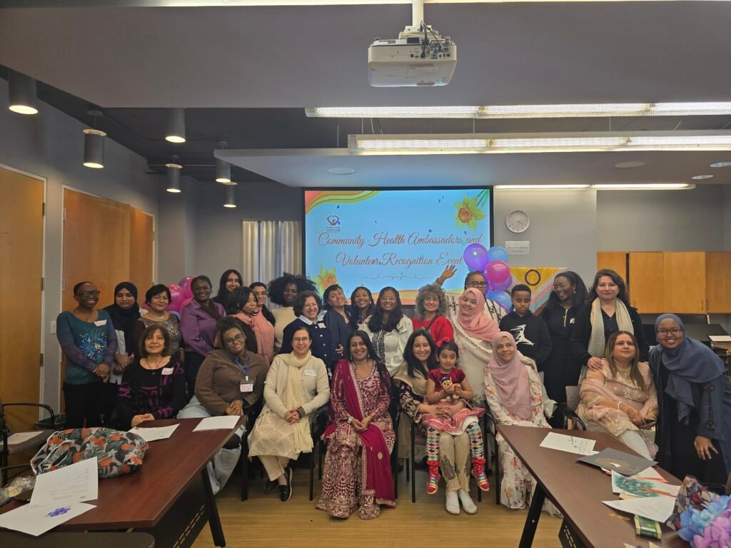 Group picture of women volunteers and community health ambassadors